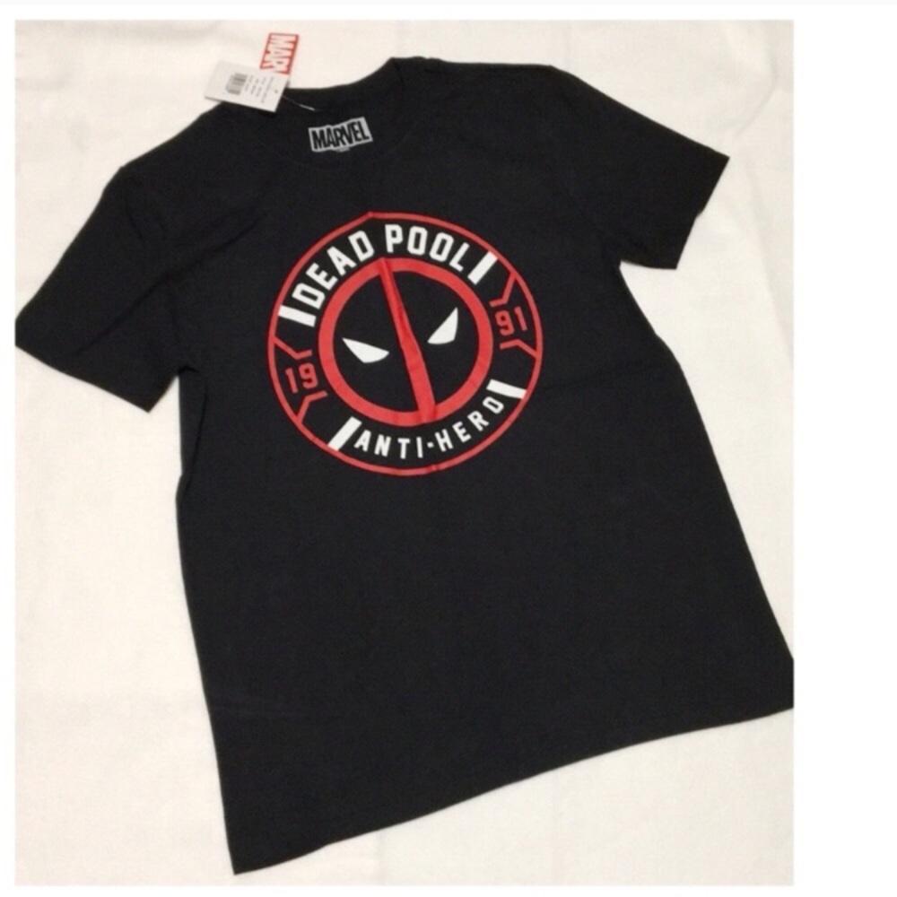 👀 Men’s M | Deadpool Tee